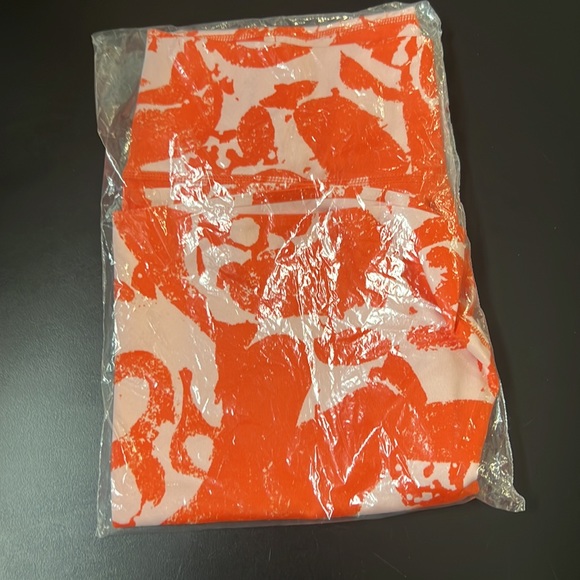 New Nike Women's One Luxe Icon Clash Training Bike Shorts Orange Medium - Picture 7 of 12